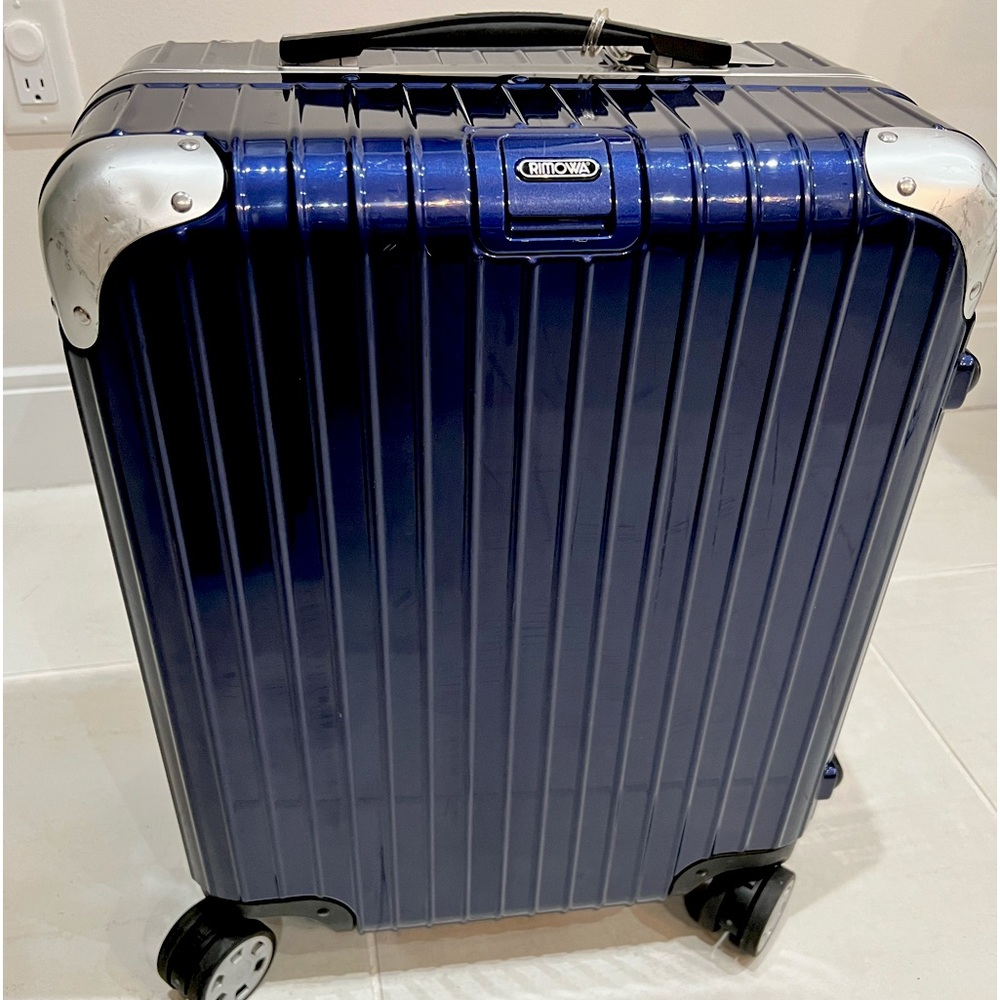 Rimowa 22 inches Limbo international carry-on